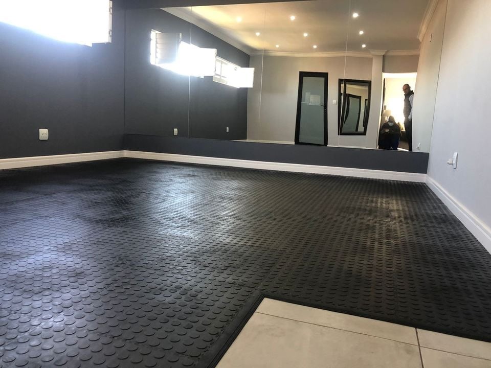 Gym Flooring Garage Flooing Best, Best Rubber Flooring For Garages 2021