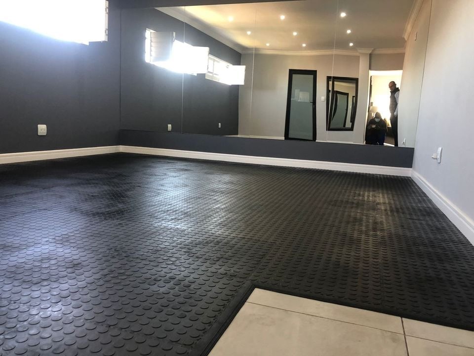 rubber-rolls-gym-flooring