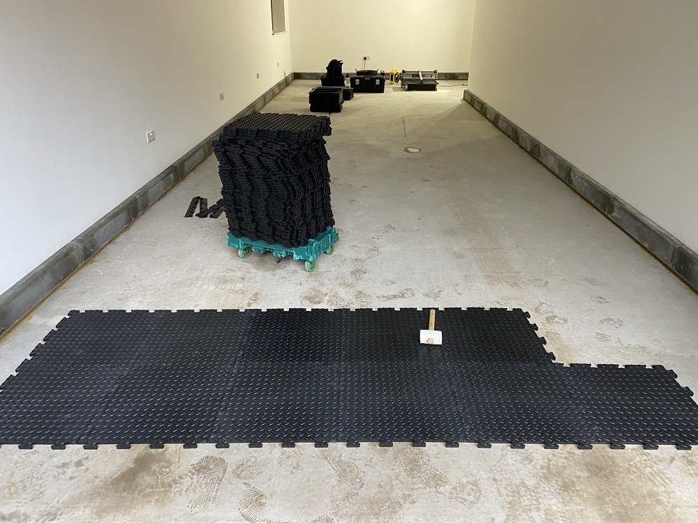 How to Choose the Right Interlocking Rubber Mats for Your Home or Business