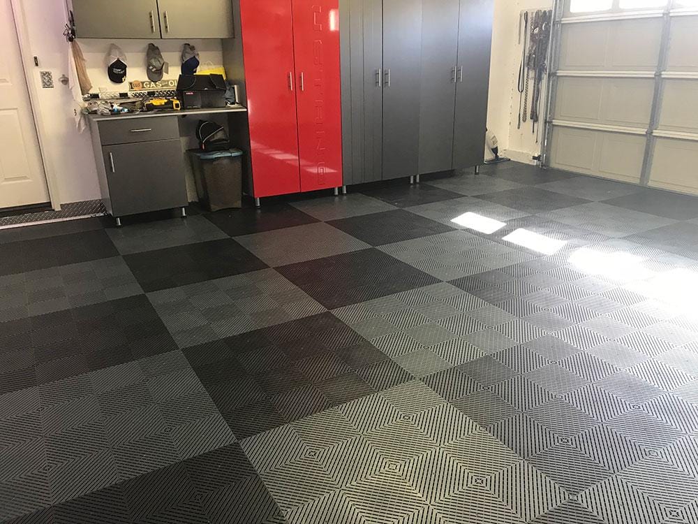 The Top Applications of Interlocking Floor Tiles in Different Industries